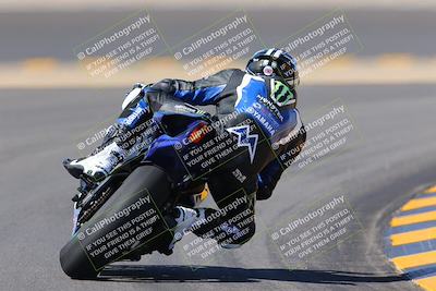 media/Oct-08-2022-SoCal Trackdays (Sat) [[1fc3beec89]]/Turn 11 Backside (1145am)/